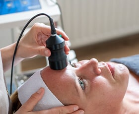 Beautytec Sim behandeling voor verbetering van de huid van het voorhoofd