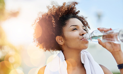 Als je last heb van een doffe huid moet je goed water drinken