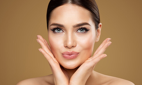 Permanente make up bij een vrouw